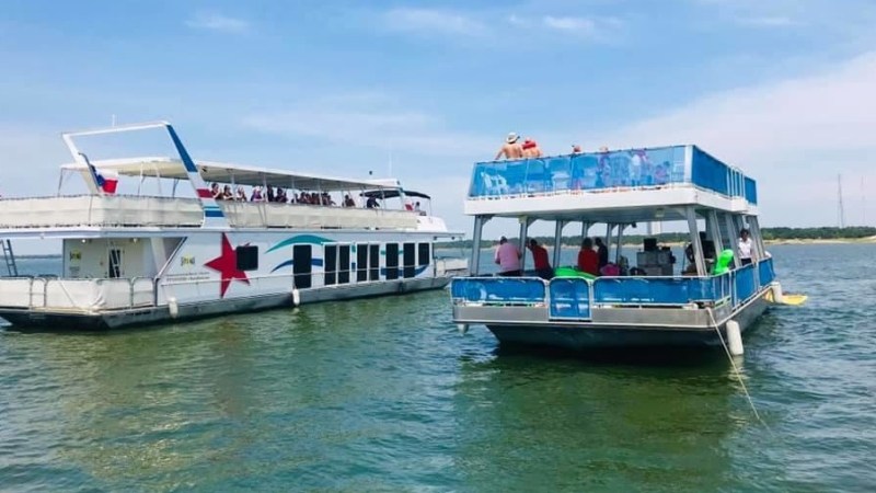 a small boat in a body of water