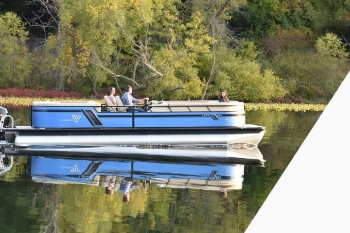 a small boat in a body of water